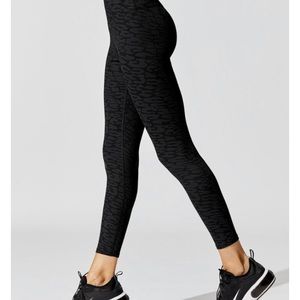 Carbon 38 ribbed legging